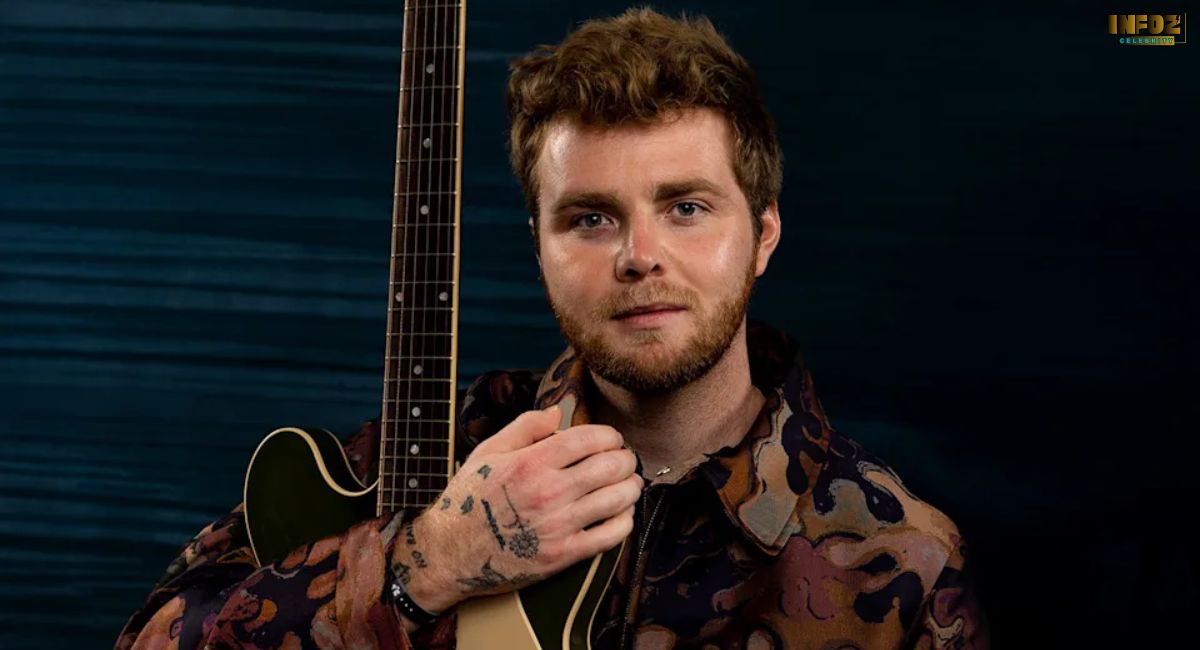 Alex Warren Biography 2026: Age, Height, Net Worth, Family, Career